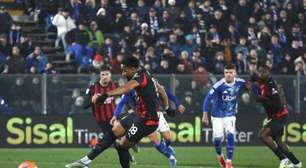 Com brilho de Rabiot, Milan vira sobre o Como pela Serie A