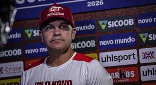 Vila Nova com Umberto Louzer lamenta situação e solta: "Complicado"