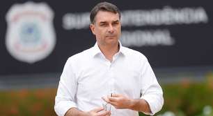 Flávio Bolsonaro minimiza post de Michelle sobre Tarcísio e diz que não vai cobrar apoio de ninguém