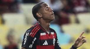 Flamengo negocia Wallace Yan com o Bragantino