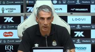 Vojvoda lamenta resultado, mas elogia atuação do Santos contra o Palmeiras