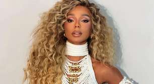 Brunna Gonçalves esbanja molejo durante ensaio da Grande Rio