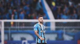 Apesar da derrota, João Pedro destaca evolução física e cita entrosamento ao esquema de Luís Castro