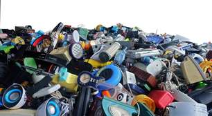 Aquafade: o plástico que desaparece na água e revoluciona a reciclagem eletrônica