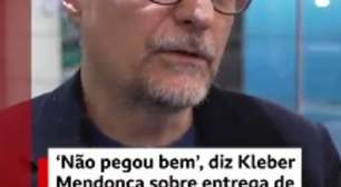 'Não pegou bem', diz Kleber Mendonça sobre entrega de prêmio fora do palco