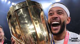 R$ 36 milhões! Atacante chega ao Corinthians para fazer dupla de ataque com Memphis Depay