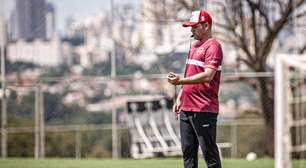 Técnico do Vila Nova abre 'sincerão' e solta sobre time: "Nunca estou"