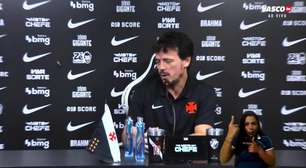 Barata 'invade' entrevista do Vasco em São Januário; assista