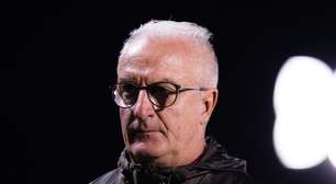 Dorival evita prazo para estreias de reforços e elogia volante do rival cobiçado pelo Corinthians