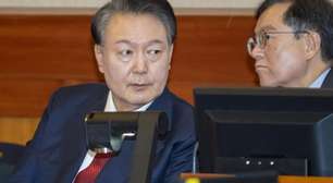 Ex-presidente sul-coreano é condenado a cinco anos de prisão