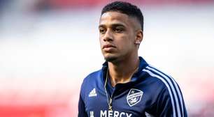 URGENTE! Vasco avança e fica perto de fechar com atacante do futebol europeu