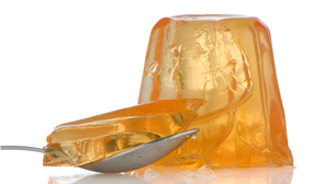 Consumo diário dessa gelatina pode melhorar o colágeno; veja receita