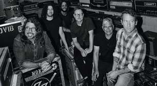 Foo Fighters faz show beneficente em aniversário de Dave Grohl