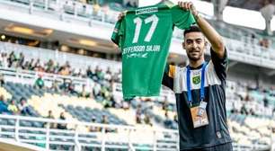 Lateral com passagem pelo Vasco chega a clube da Indonésia