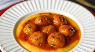 Almôndegas de frango com molho: agrada a todos, sem erro