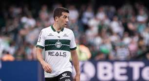 Carlos de Pena fica perto de atuar por seu quarto time no Brasil