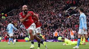 Manchester United domina e vence o clássico contra o City