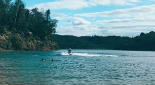 Criança perde dedo do pé após ataque de piranha em lagoa de Minas