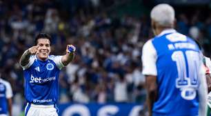Cruzeiro domina adversário e vence de goleada no Mineirão