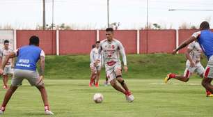 Campeão Brasileiro com o Vila Nova é apresentado em adversário da Série B