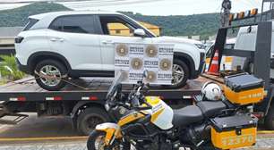 Fuga em alta velocidade na Estrada do Mar termina com dois presos e veículo apreendido