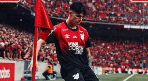 Athletico-PR sofre derrota para o rival na Arena da Baixada: "Lamentável"