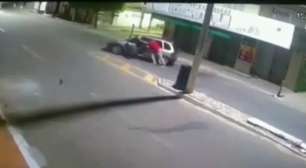 Criminosos tentam furtar carro e descobrem que veículo está sem gasolina no interior do CE