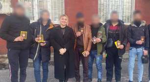 'Fomos enganados': a mulher russa que recruta homens estrangeiros para lutar contra a Ucrânia