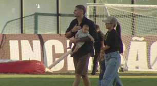 Vegetti recebe homenagem do Vasco antes de jogo: "Muito difícil"