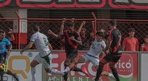 No fim, Atlético-GO leva gol e empata com o Goiás