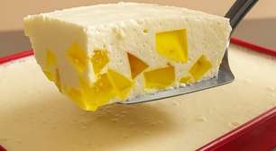 Sobremesa mosaico de abacaxi: é só bater no liquidificador e levar para gelar para ter um doce incrível