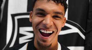 Atlético anuncia contratação do volante Victor Hugo