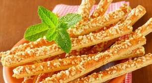 Receita de petisco com massa de pastel feita com apenas 3 ingredientes e pronta em minutos