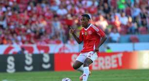 Destaque do Inter no Gauchão, Benjamin Arhin sente dores musculares e vira dúvida para o GreNal