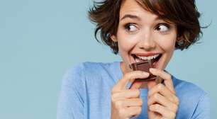 Vontade de doce à noite: o que seu corpo pode estar pedindo
