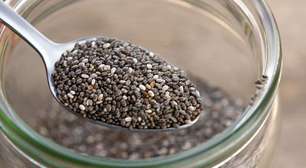 Se você só joga a chia na salada, está fazendo errado: veja a forma correta de consumir a semente e incluir na dieta
