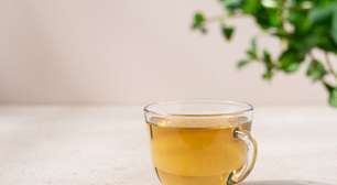 Não faz milagre, mas ajuda: o chá simples que pode colaborar com o emagrecimento