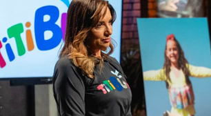 Mãe cria roupa flutuante para filha, ideia vira negócio e empresa fatura R$ 800 mil por ano