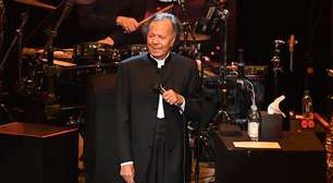 Julio Iglesias pede arquivamento da queixa após acusação de assédio sexual e tráfico de pessoas