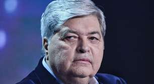 'Esqueci o terno!': Datena choca telespectadores ao surgir de camiseta ao vivo