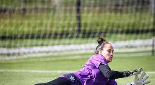 Goleira do Corinthians comenta como tem controlado a ansiedade para a disputa do Mundial