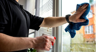 Usar vinagre nos trilhos das janelas: para que serve e quais os seus benefícios?