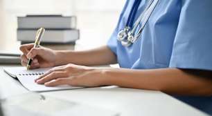 Enamed leva 30% dos cursos de Medicina à reavaliação