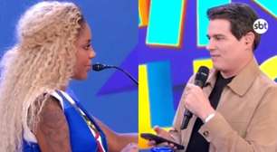 Cariúcha comete gafe ao vivo no 'Domingo Legal' e Celso Portiolli deixa de segui-la