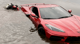 Corvette c8 de R$ 1,5 milhão é misteriosamente encontrado submerso em lago