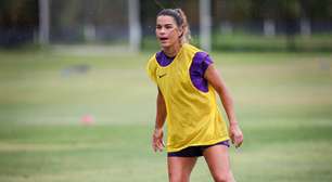 Lateral comenta expectativa para Mundial Feminino e convoca torcida do Corinthians