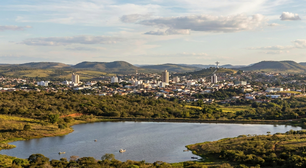 Cidade fundada em 1843 se fortalece com turismo e economia regional