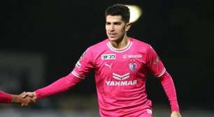 Remo encaminha contratação de meia ex-São Paulo e Santos