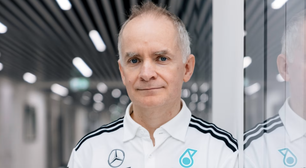 F1 2026: Mercedes confirma saída do John Owen, diretor de design dos carros