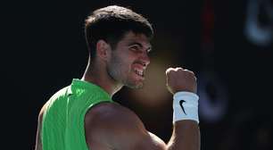 Alcaraz avança no Australian Open, mas desabafa sobre rival